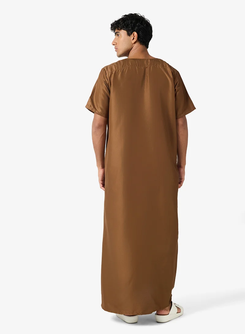 Robert Wood Round Neck Classic Thobe